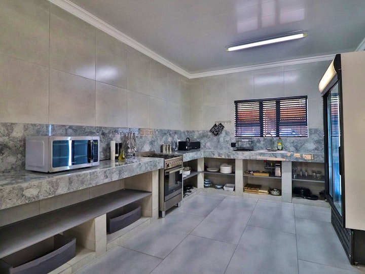 50e2aa4b-f064-4f6f-b337-186d8d7ce715