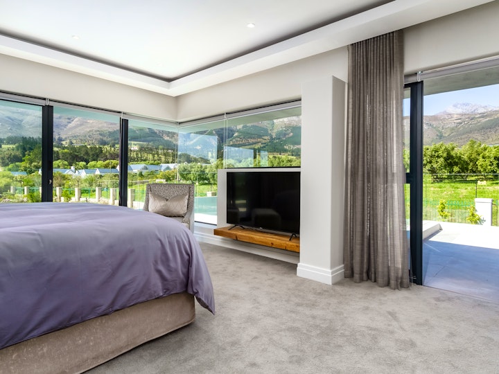 5896d2d7-a9d5-455d-932d-39d8ba66320b