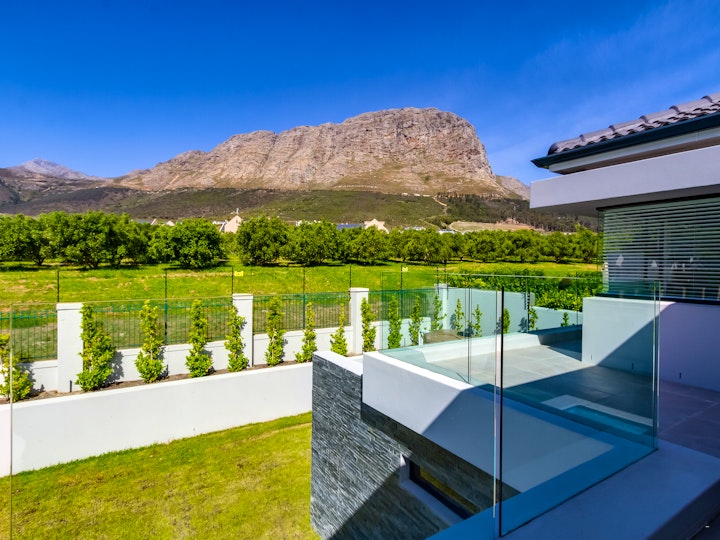 9e5de443-8693-44fa-9803-2150c786ee8a