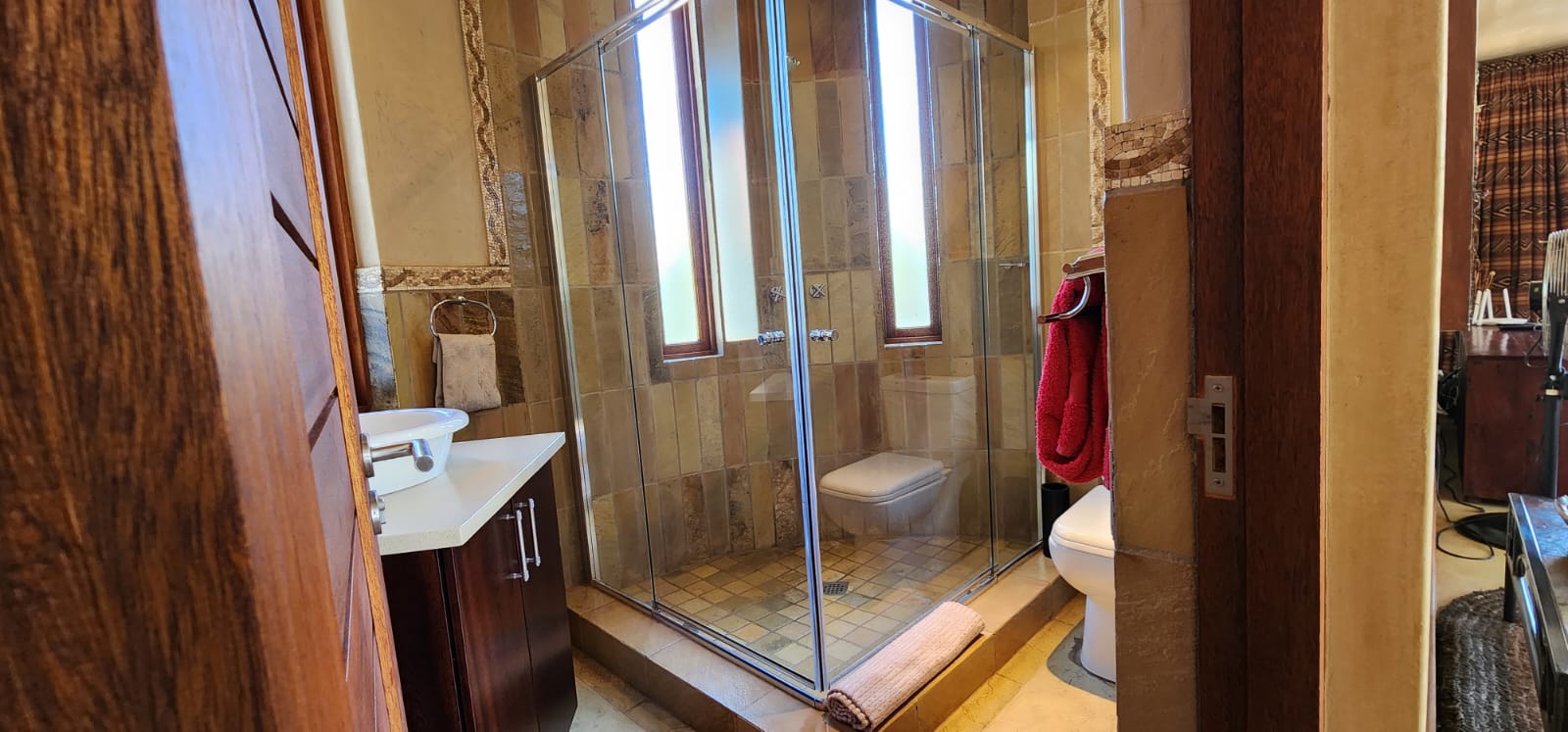 b57f1e87-69e2-4913-bdbc-fbbf8ff6e260