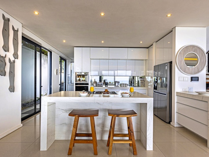 cb3cc23d-6120-47f0-9c93-0930e259597c